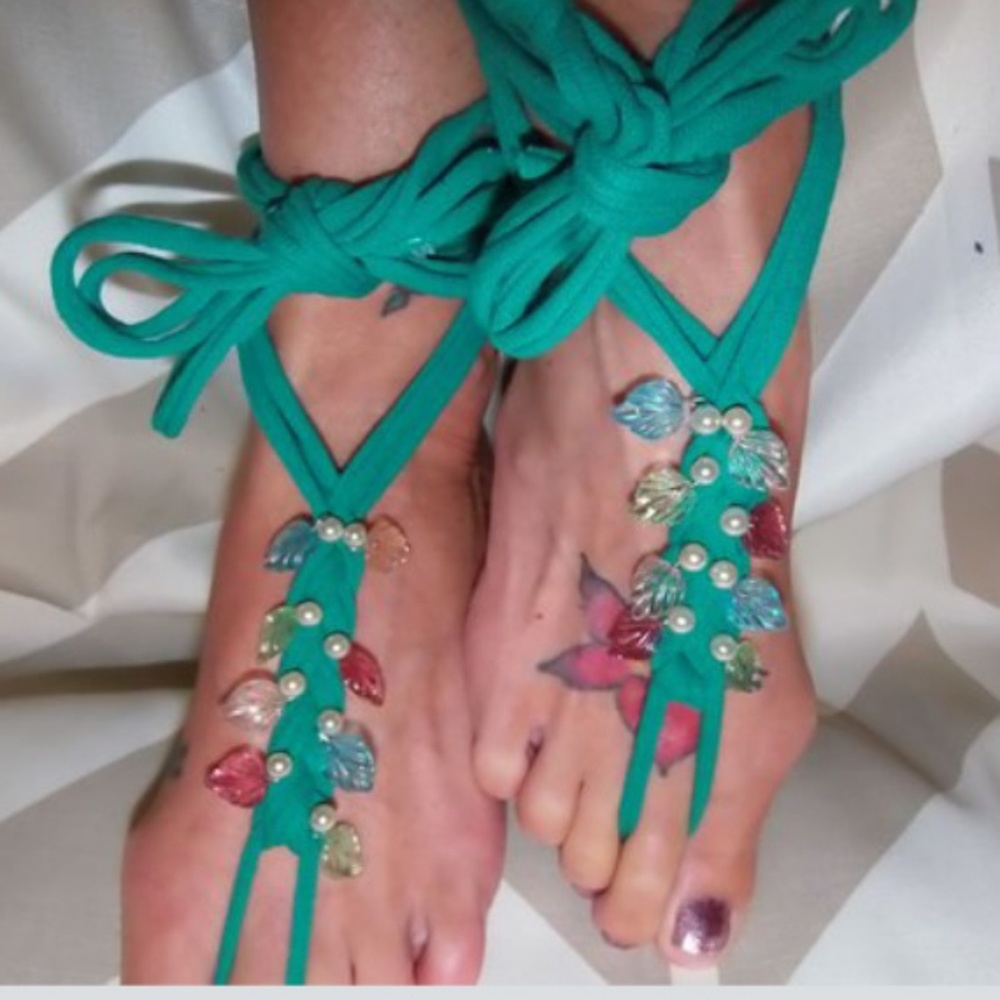 Barefoot Sandals, Green with Glass Leaf and Pearls